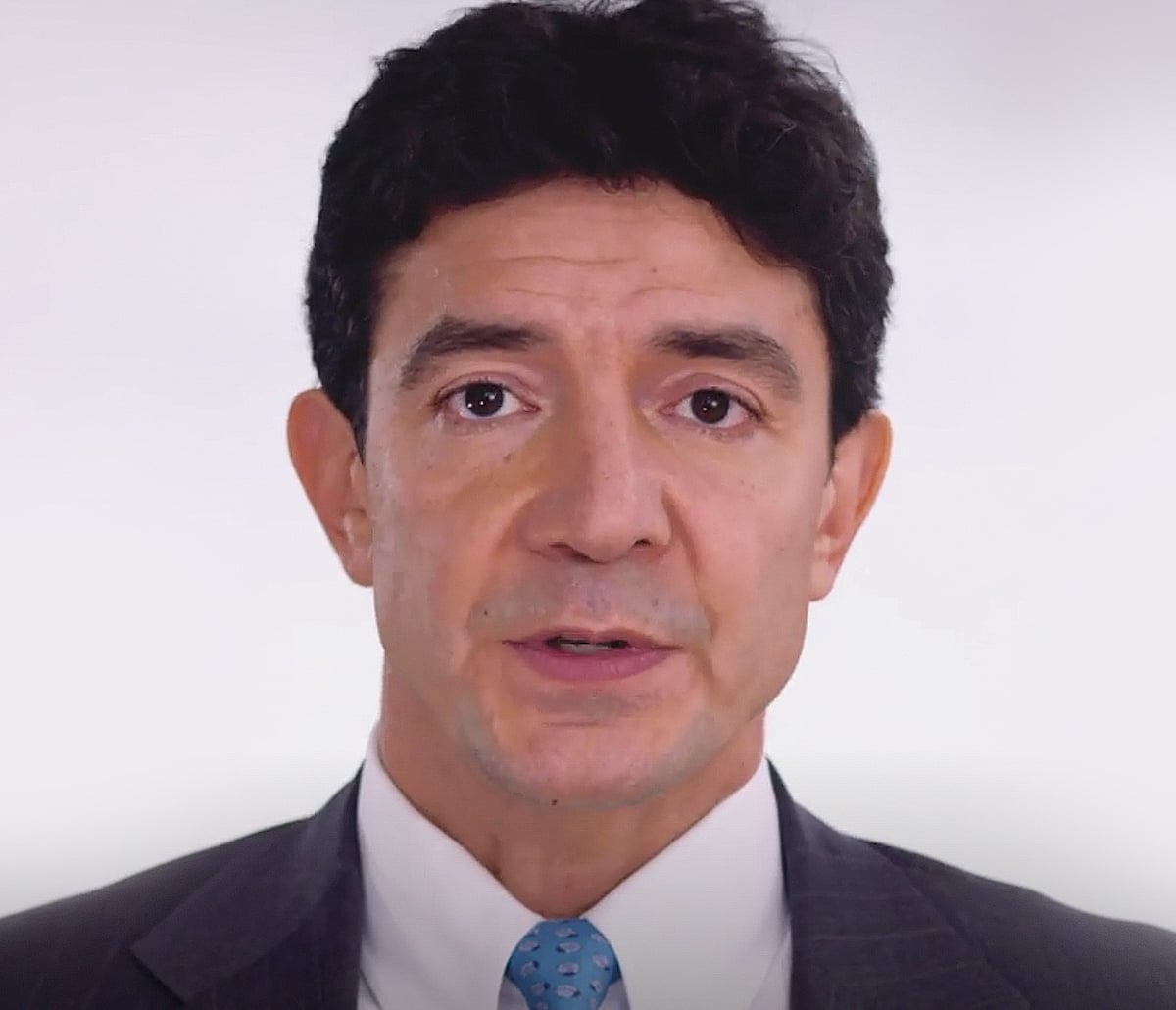 Dr. Raja Flores